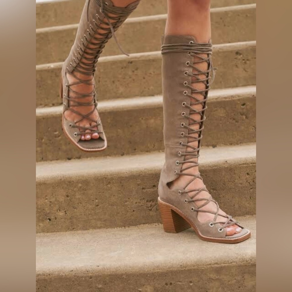 NWOT Free People x Jeffrey Campbell Zelda Lace-Up Gladiator Heels - Size 6